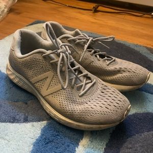 New Balance Womens sneakers 8.5